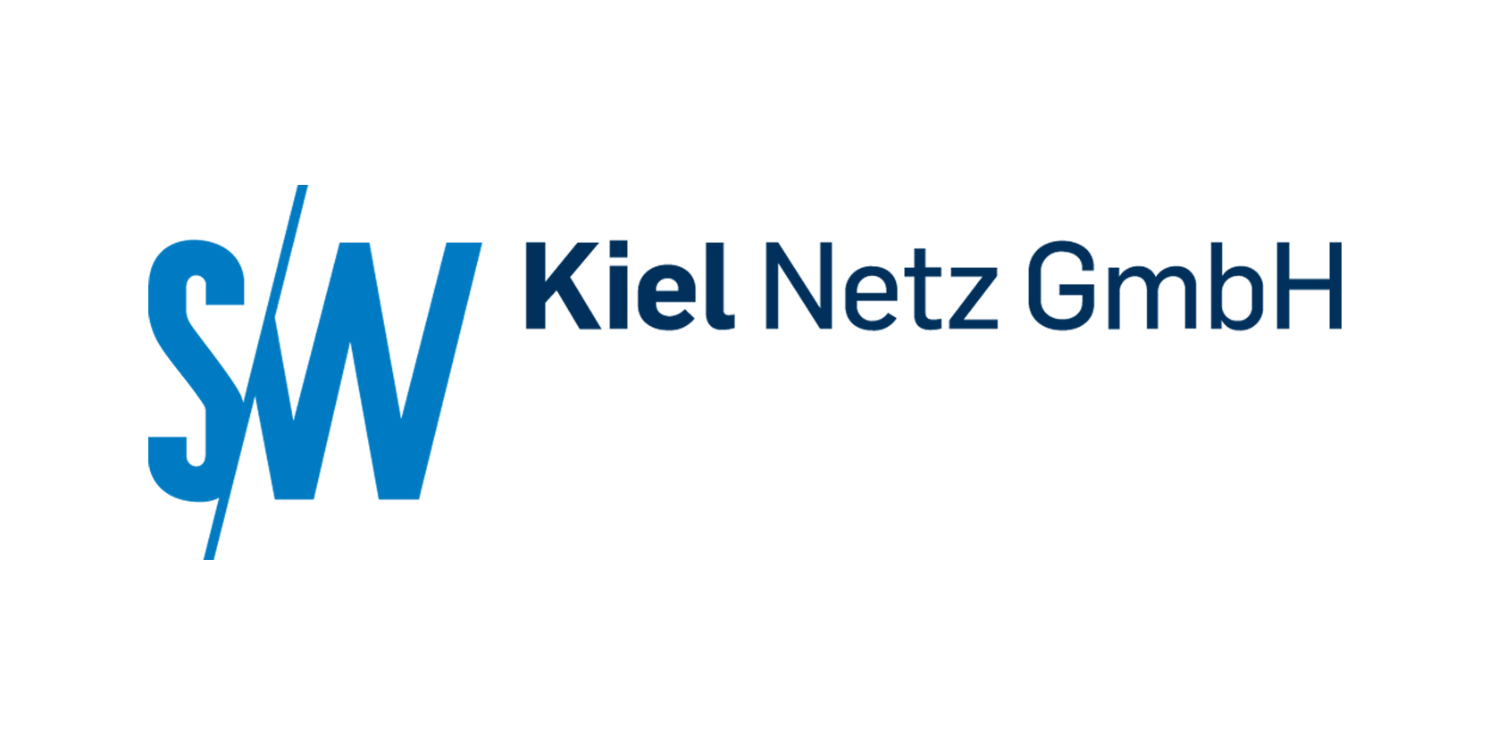 Logo of SW Kiel Netz GmbH featuring bold blue letters ‘SW’ with a diagonal line through them, followed by the text ‘Kiel Netz GmbH’ in dark blue on a white background. By ITVT.